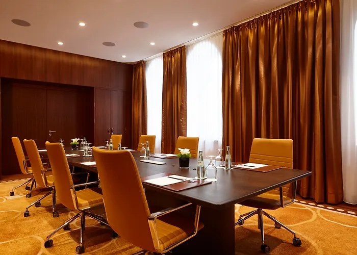 Vier Jahreszeiten Kempinski MuenchenAlbergo